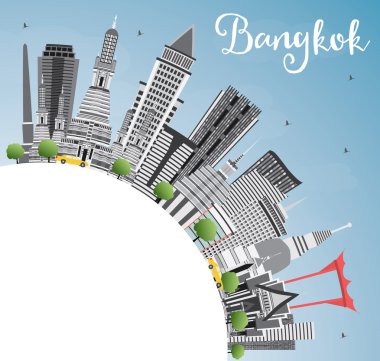 Gri Yerler, Mavi Gökyüzü ve Copy Space ile Bangkok Skyline. 