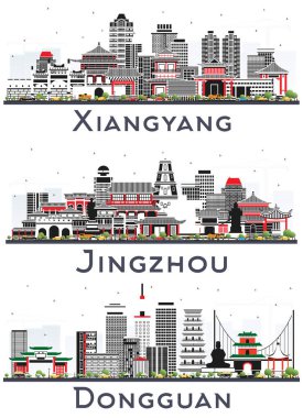 Jingzhou, Dongguan ve Xiangyang Çin şehir siluetleri beyaz renkli binalar ile izole edilmiş. Şehir simgelerine sahip şehirler.