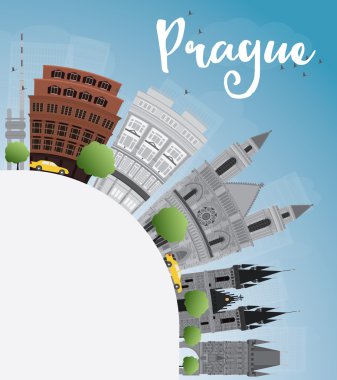 Prag manzarası ile gri tarihi yerler, mavi gökyüzü ve kopya yer.