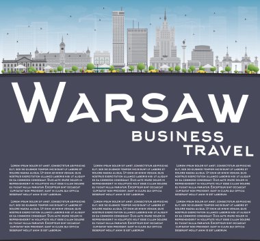 Varşova manzarası ile gri binalar, mavi gökyüzü ve kopya yer. 