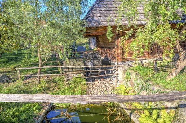 Ancien moulin à eau — Photo