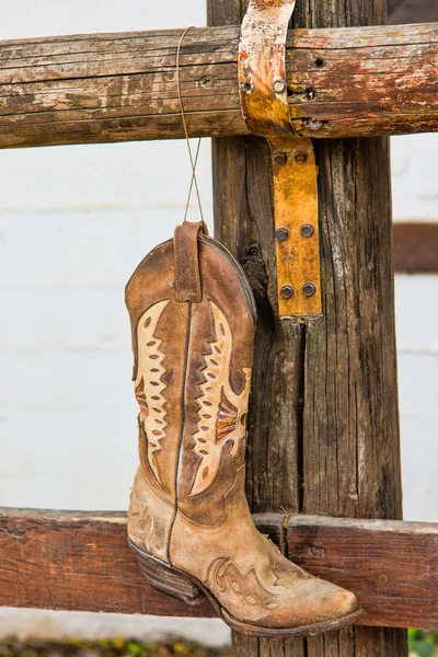 Cowboys gamle støvler – stockfoto