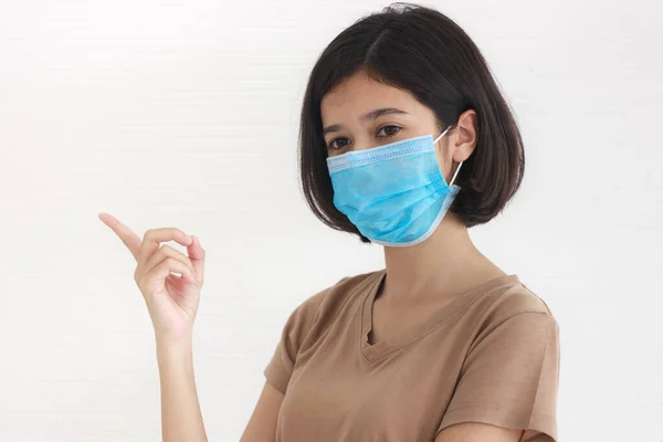 Young Asian Woman Short Hair Wearing Mask Has Been Stressed — Stock Photo, Image