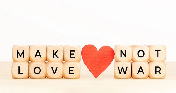 Make Love War Concept Wooden Blocks Text Heart Table Copy — Stock Photo, Image