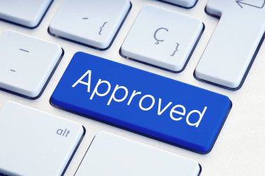 Mavi Bilgisayar Klavye Anahtarında Onaylanmış Kelime