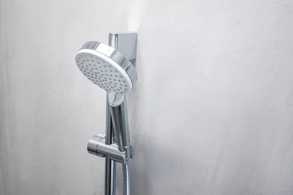 Shower Head Gray Microcement Wall Modern Bathroom Copy Space — Stock Photo, Image