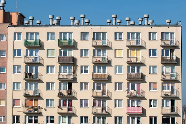 Jogue em um bloco de apartamentos Fotos De Bancos De Imagens