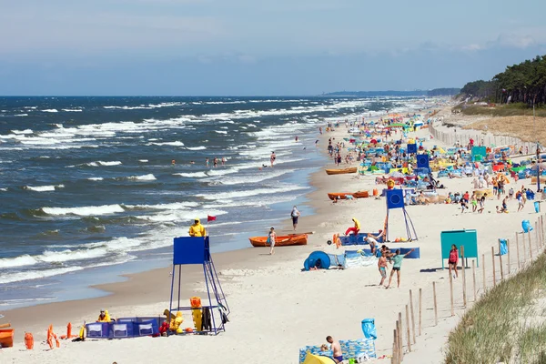Praia à beira-mar Ba=tycim - Mrzezyno na Polônia — Fotografia de Stock
