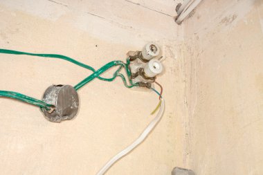 Evde bulunan yeni elektrik şebeke