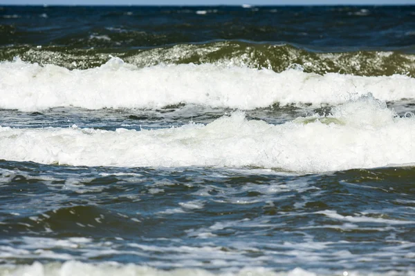 Landschap op zee golven als een kracht van de natuur — Stockfoto