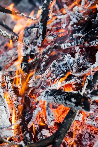 Fire and embers — Stock Photo, Image