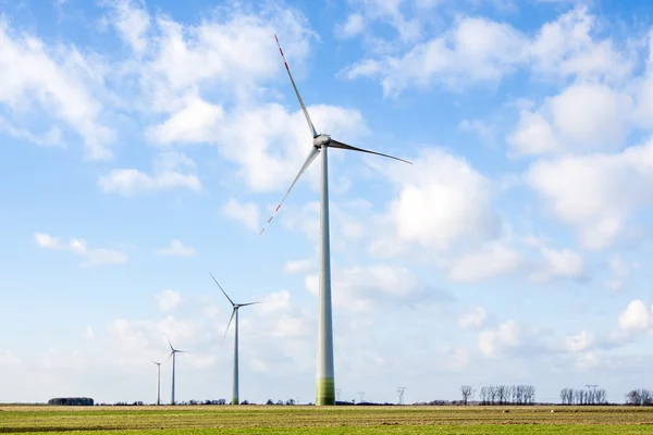 Vindkraftverk i öppna — Stockfoto