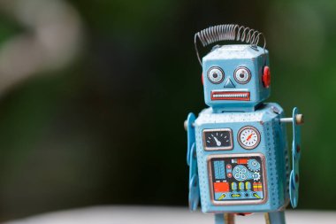 Antika, antika, eski robot, teneke oyuncak.