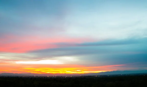 Céu Bonito Com Nuvens Fundo Céu Com Nuvens Tempo Natureza — Fotografia de Stock