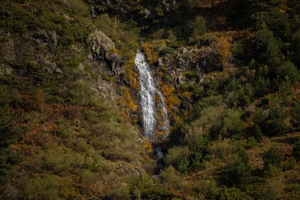 Cascada Agua Fría Helada Pirineos Aragoneses Cerca Del Valle Aguas — Foto de Stock