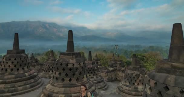 Temple Bouddhiste Borobudur Grand Monde Avec Ses Stupas Caractéristiques Forme — Video