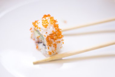 Japon restoranı somon suşi