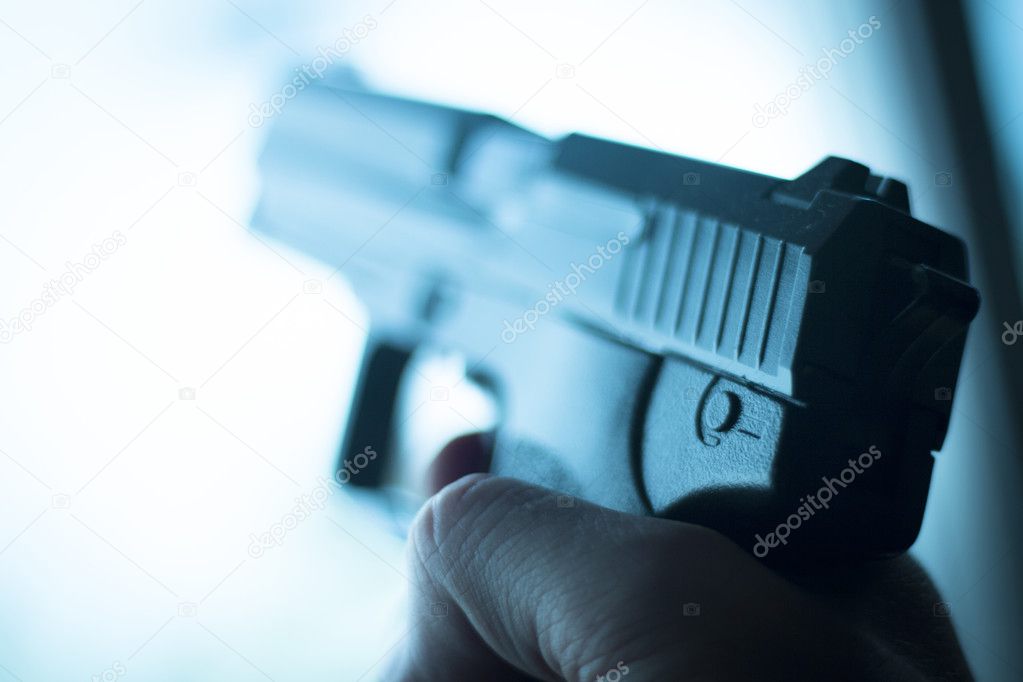 Automatic 9mm pistol handgun weapon