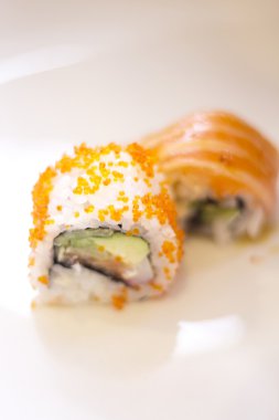 Japon restoranı somon suşi