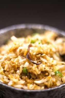 Japon restoranı kızarmış pirinç sebze