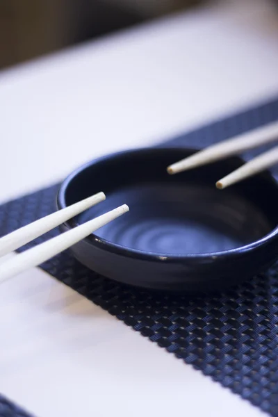 Tradiční japonské dřevěné orientální tyčinky — Stock fotografie