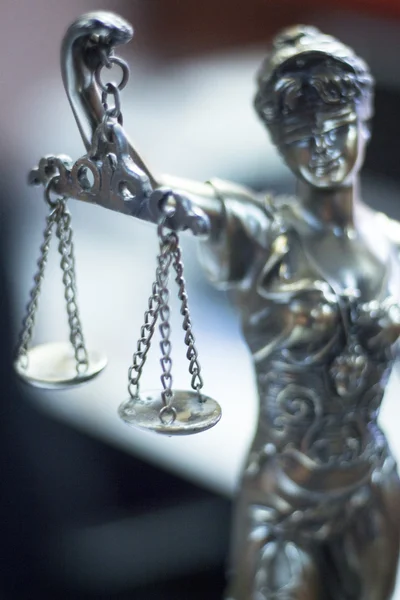 Legal justice statue in law firm office — Stock Photo, Image