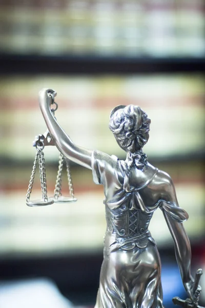 Legal justice statue in law firm office — Stock Photo, Image