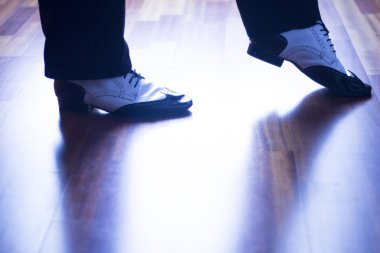 Balo salonu dans latin dansçı