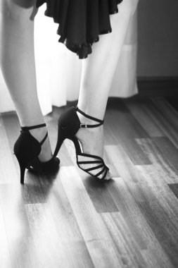 Balo salonu dans latin dansçı