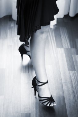 Balo salonu dans latin dansçı