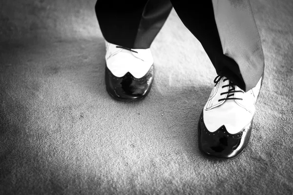 Мужская танцевальная обувь — стоковое фото