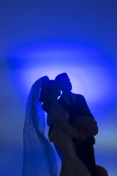 Casamento Casal Casamento Bolo Topper Figuras Plástico Com Terno Noite — Fotografia de Stock