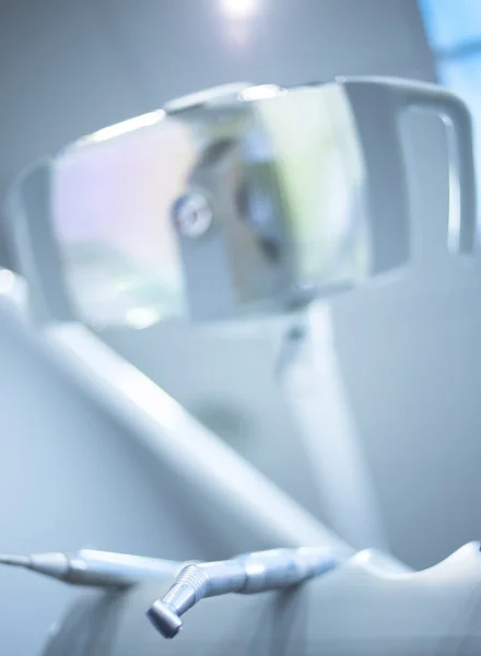 Instrumentação dentária dentista luz dentistas cirurgia clínica — Fotografia de Stock