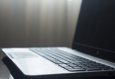 dizüstü pc taşınabilir bilgisayar klavye ekran tablo