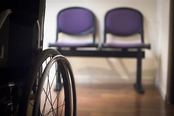 Wheelchair in hospital clinic medical center — Stock Photo, Image