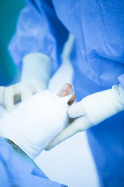 Sala de cirurgia hospitalar cirurgia médica operação — Fotografia de Stock