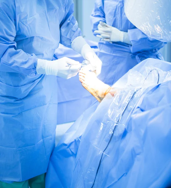 Sala de cirurgia hospitalar cirurgia médica operação — Fotografia de Stock