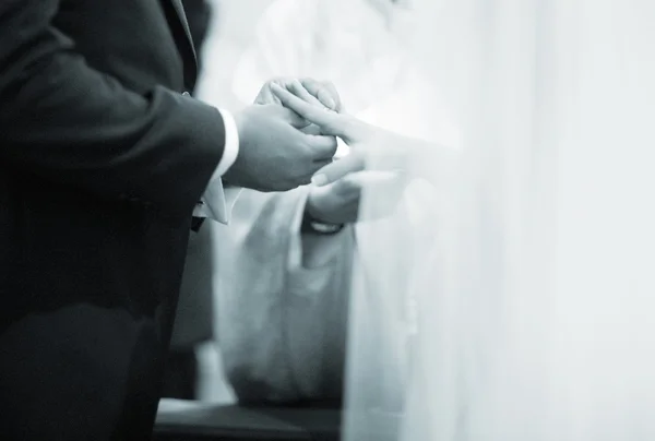 Весільний наречений і наречений у шлюбі — стокове фото