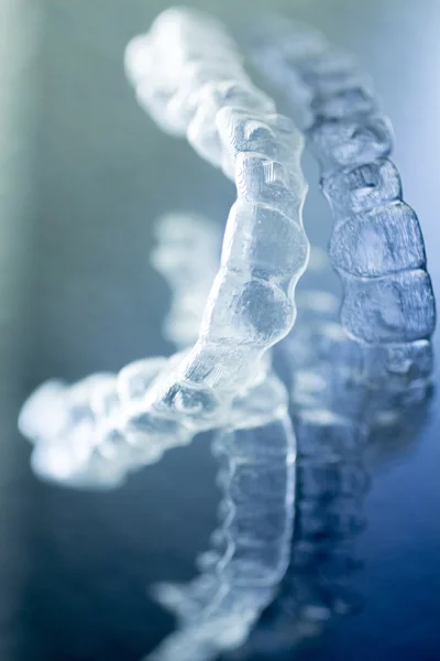 Zubní aligners zubní závorky neviditelná rovnátka — Stock fotografie