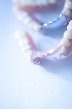 Çıkarılabilir Kısmi Protez