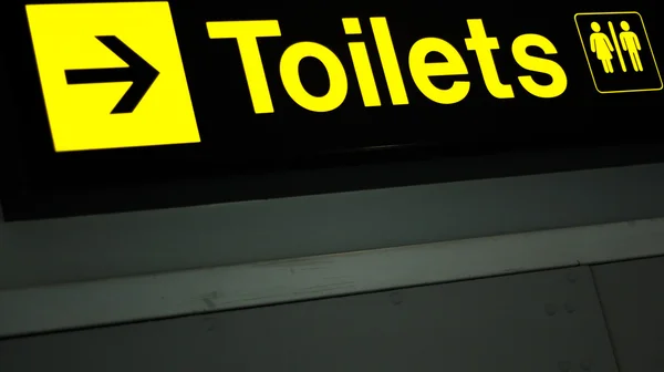 トイレの空港インフォメーション サイン — ストック写真