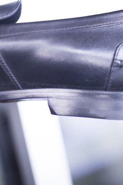 Erkek resmi siyah deri ayakkabı