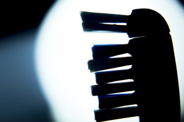 Dişlerle ilgili sağlık bilgisi elektrikli diş fırçası