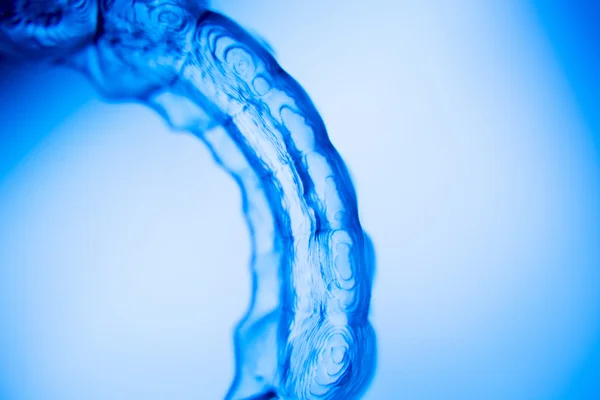 Οδοντιατρική υπηρέτες των δοντιών αγκύλες αόρατα σιδεράκια — Φωτογραφία Αρχείου