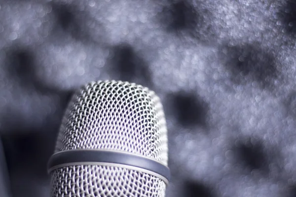 Röst mikrofon och bärväska — Stockfoto