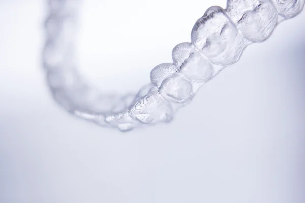 Aligner dentystyczny ząb uchwyty niewiem nawias klamrowy — Zdjęcie stockowe