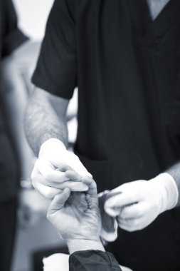 Hastane el cerrahisi ortopedi işlemi