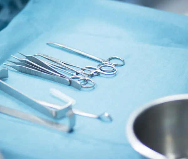Ziekenhuis chirurgie operatiekamer apparatuur — Stockfoto