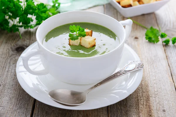 Cream soup from spinach — Stock Photo, Image