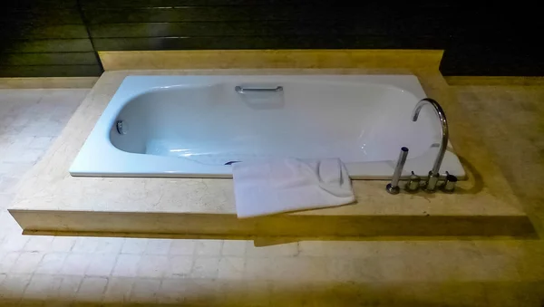 Banyo Küveti